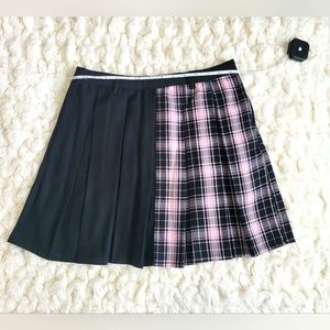 Hot Topic pleated plaid skirt, preloved